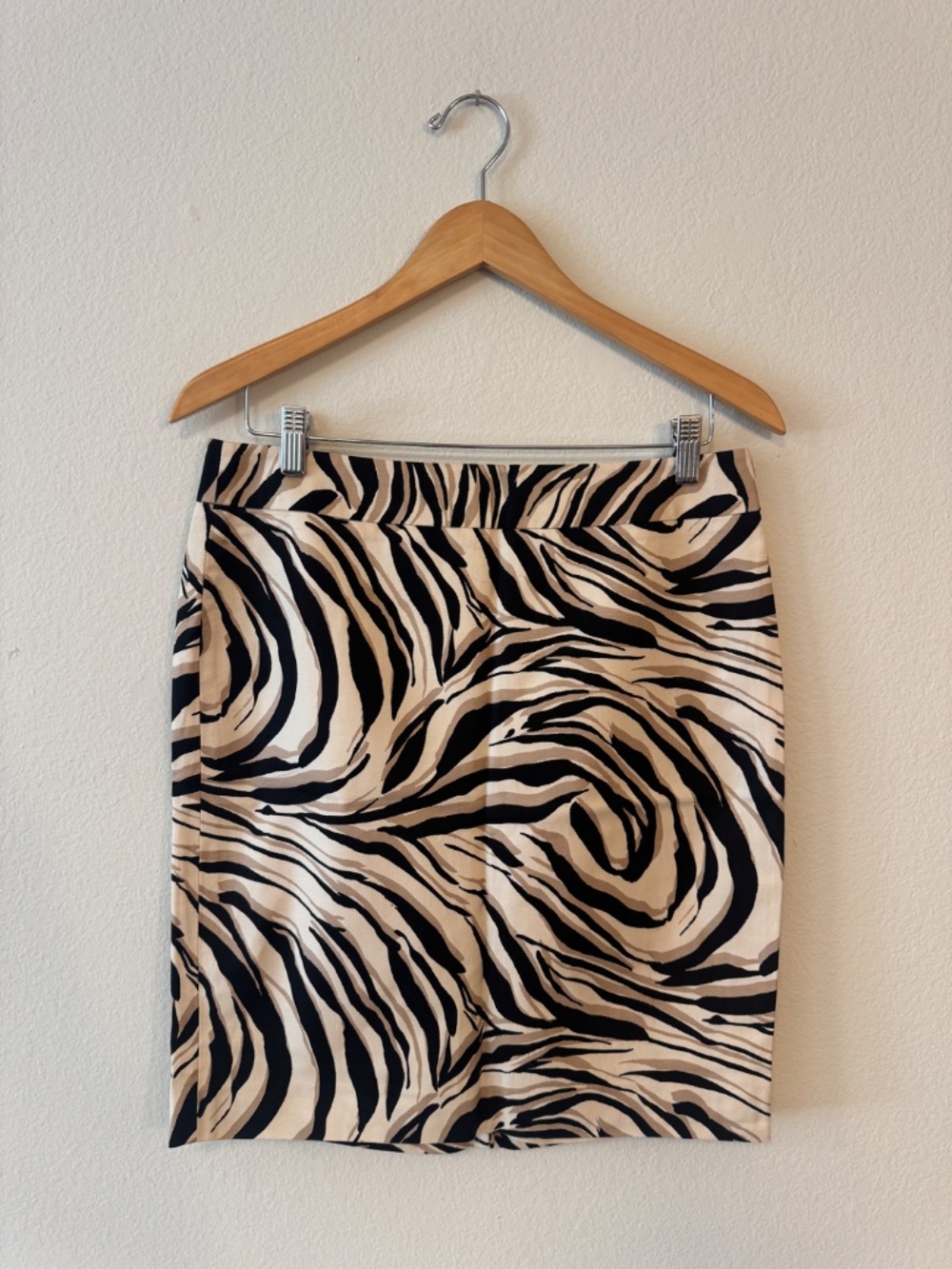LOFT Zebra Print Pencil Skirt Beige Black Women's Size 6 NWT